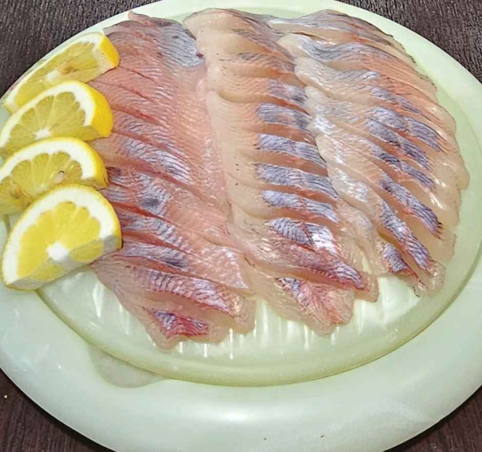 산천어회 
