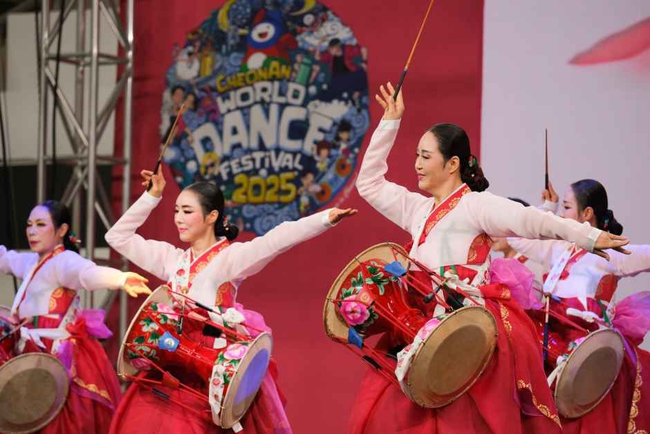2026 천안흥타령춤축제 (10).JPG
