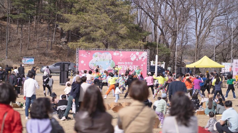 2025 영랑호 벚꽃축제 8