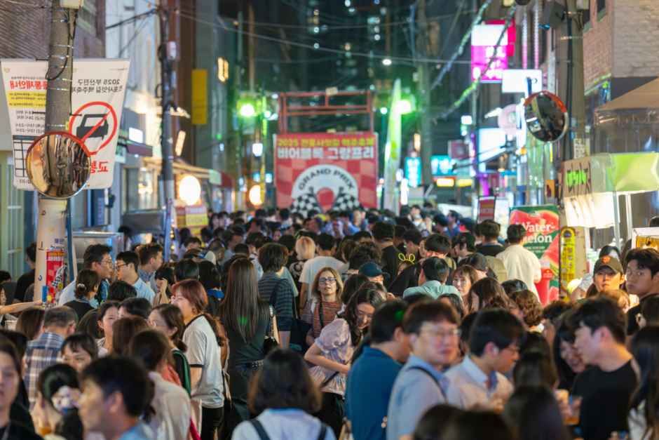 2026 부산진구 전포사잇길 맥주축제 (3).jpg
