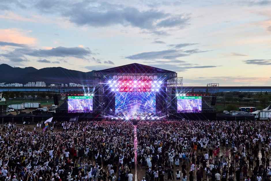 2026 부산국제록페스티벌 (1).jpg