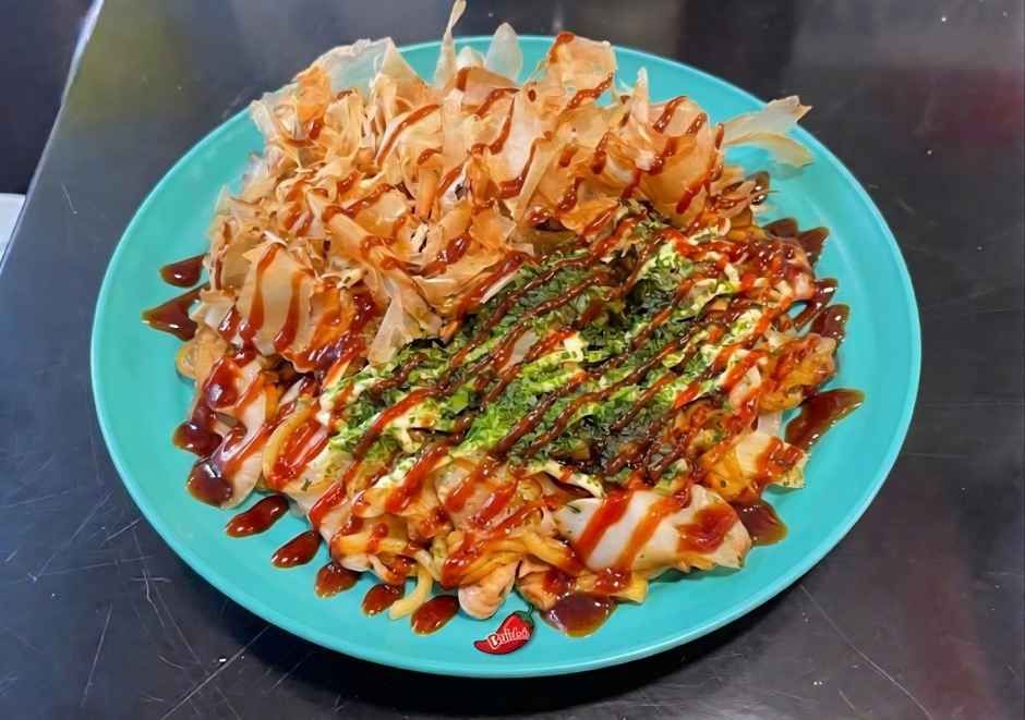 부타니쿠 불닭 야끼소바 
