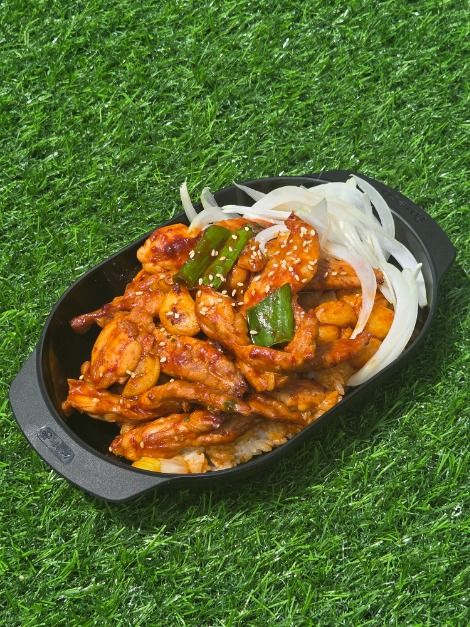 직화 통마늘 닭목살 덮밥