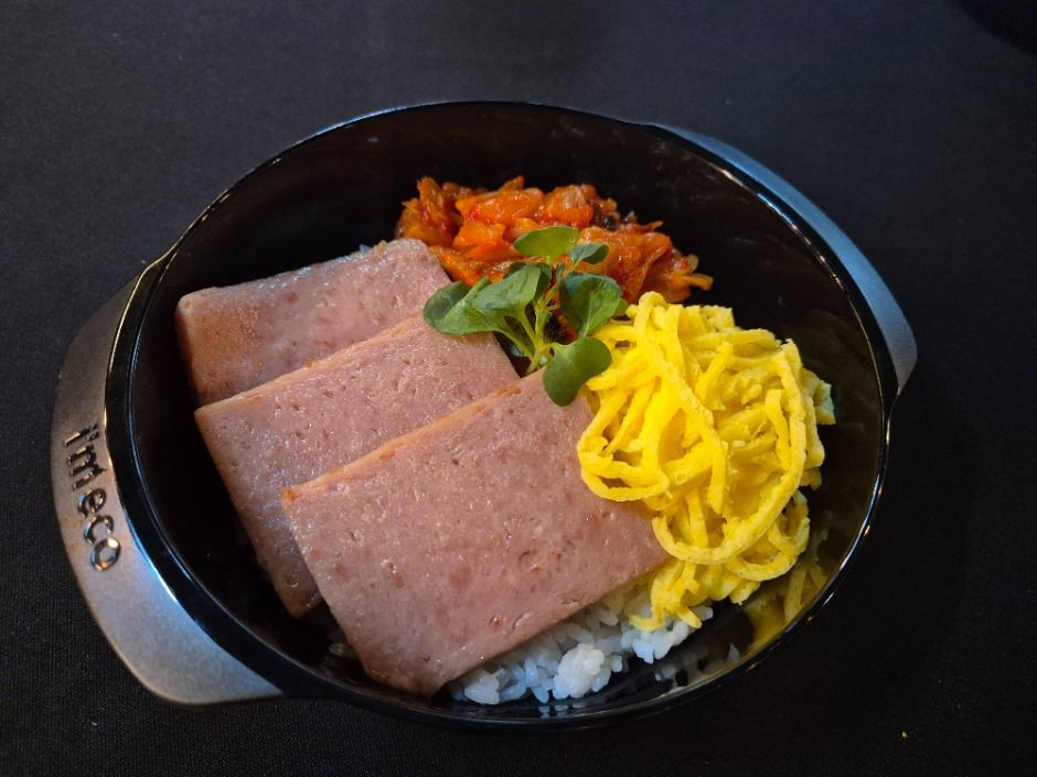 스팸김치컵밥