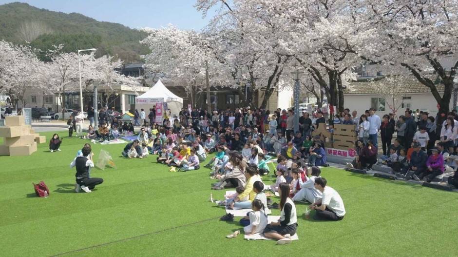 2024 제천 청풍호 벚꽃축제 이미지 2