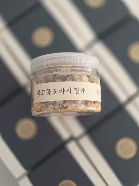 콩고물 도라지정과