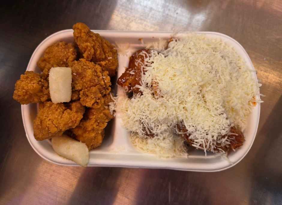 반반 닭강정 (치즈추가)